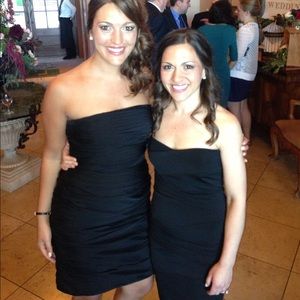 Monique Lhuillier fitted black dress